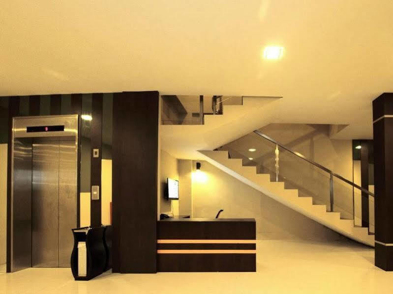 Nagoya One Hotel Екстер'єр фото