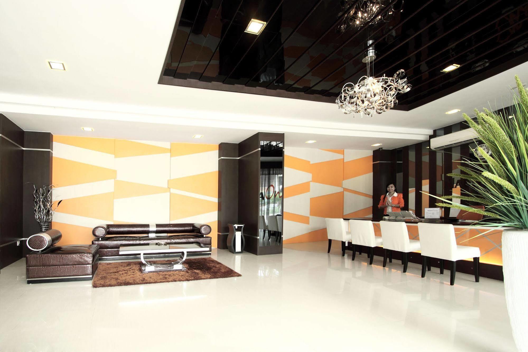Nagoya One Hotel Екстер'єр фото
